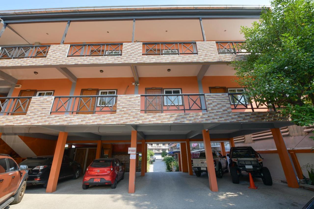 Oyo 549 Maesri Resort Pattaya Exterior foto